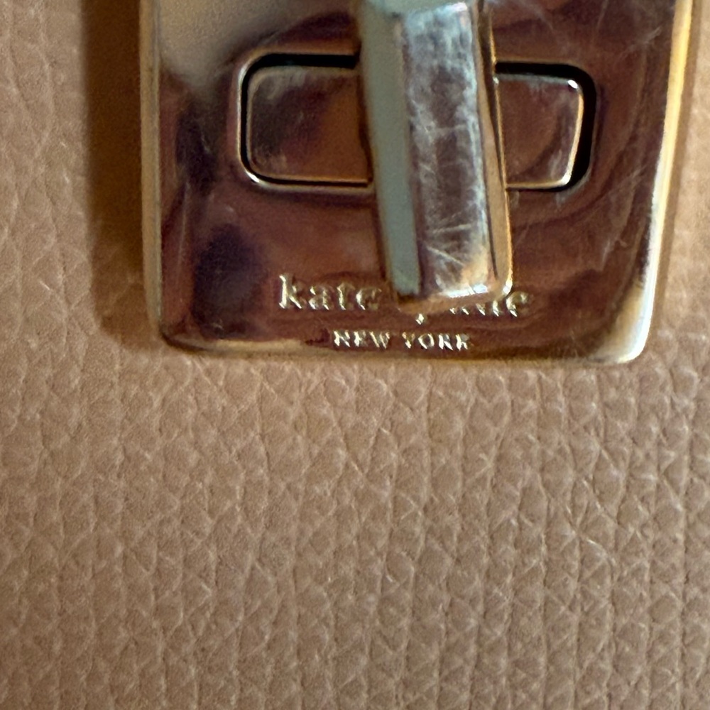 Kate Spade authentic cross body with removable smaller clutch-tan pink inside - Picture 2 of 2